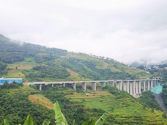 熱烈慶祝同鑫科技簽約紅河州建水（個舊）至元陽高速公路JD-1標合同段項目