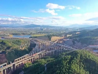 熱烈慶祝同鑫科技簽約賓南高速公路隧道機(jī)電工程光電標(biāo)志設(shè)備采購(gòu)項(xiàng)目